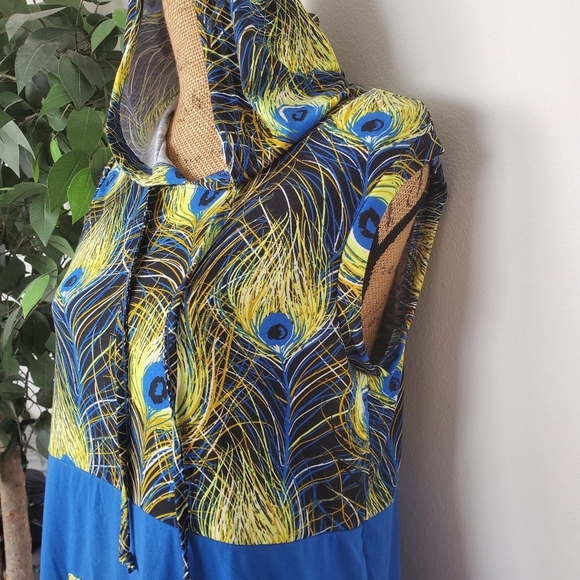 Lularoe Peacock Print Hooded Tank Top Blue Yellow Womens Small - Picture 3 of 7
